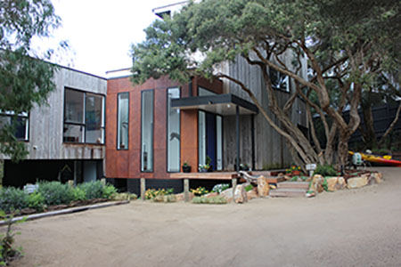 Photo of front of apartment
